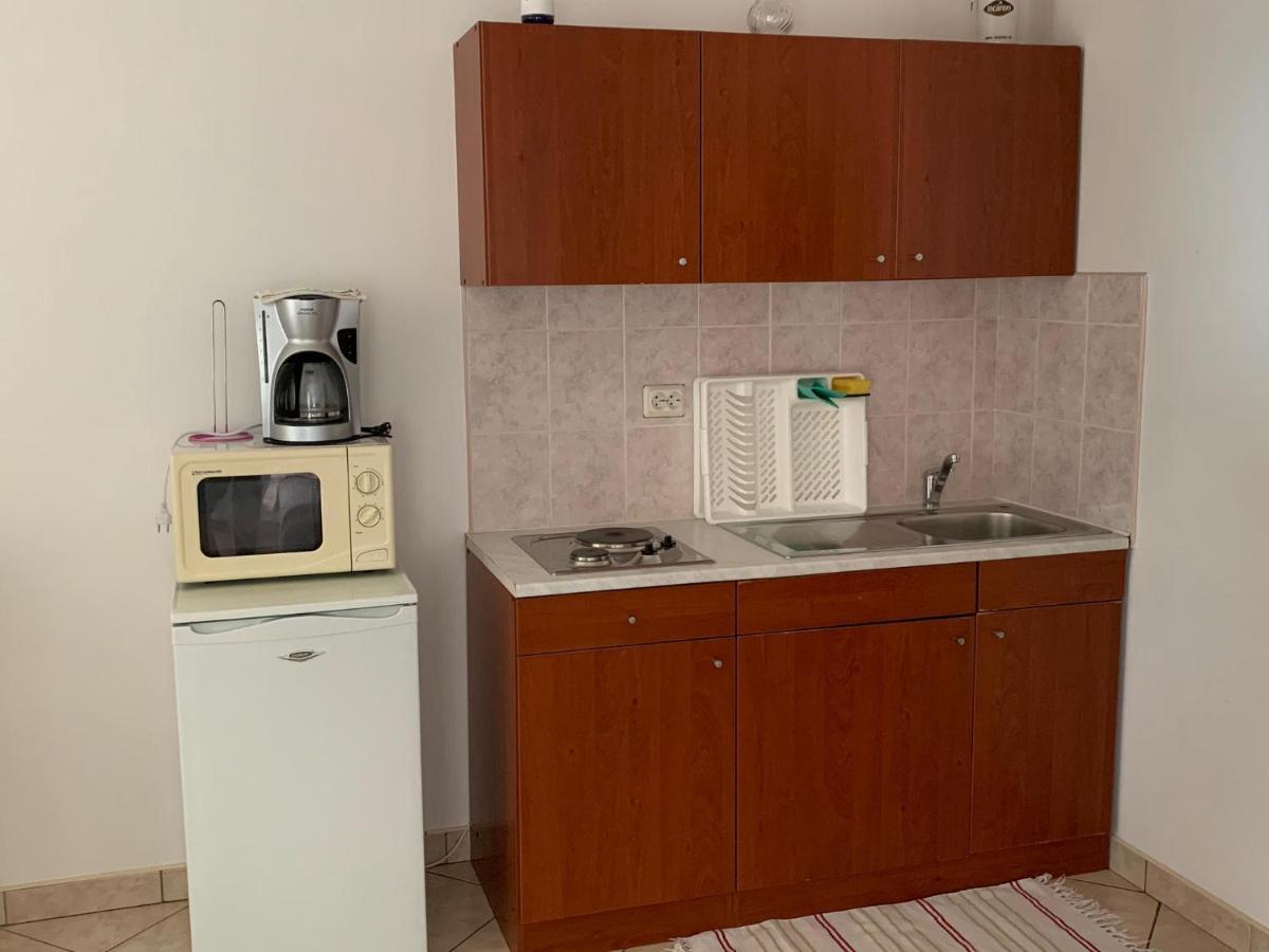 Sobe I Apartmani Til Crikvenica Esterno foto
