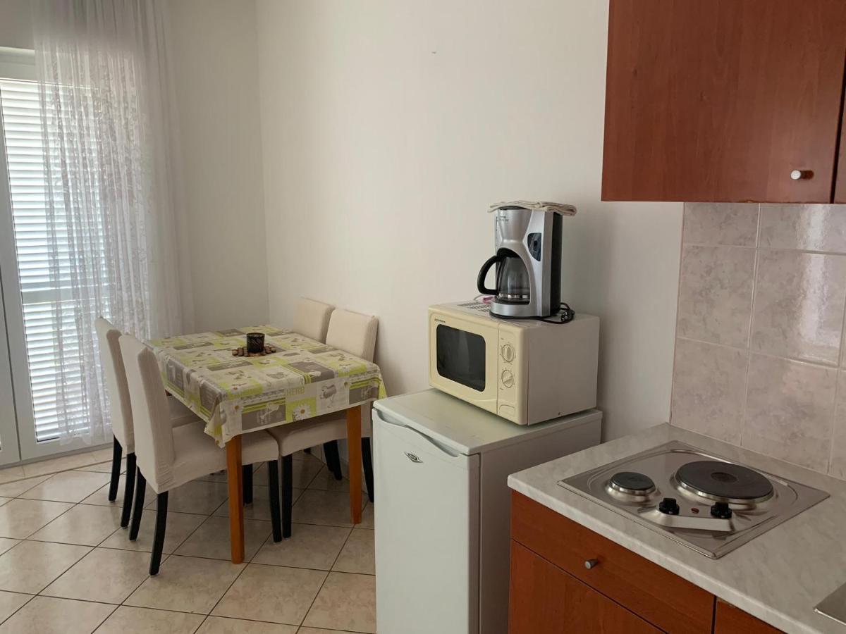 Sobe I Apartmani Til Crikvenica Esterno foto