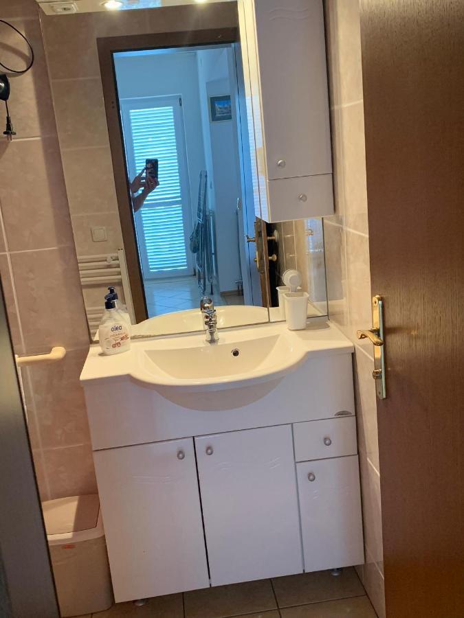 Sobe I Apartmani Til Crikvenica Esterno foto